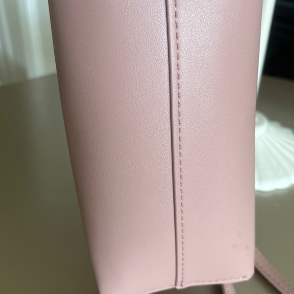 Samara Medium Blush Shoulder Bag - Picture 7 of 13